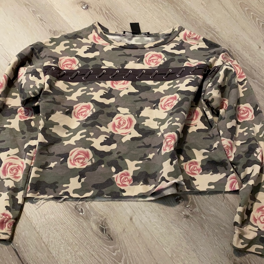 Flowery long sleeve